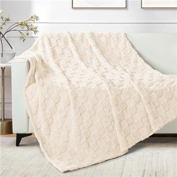 Fleece Throw Blanket for Couch,Super Soft and Warm Lightweight - Picture 2 of 7